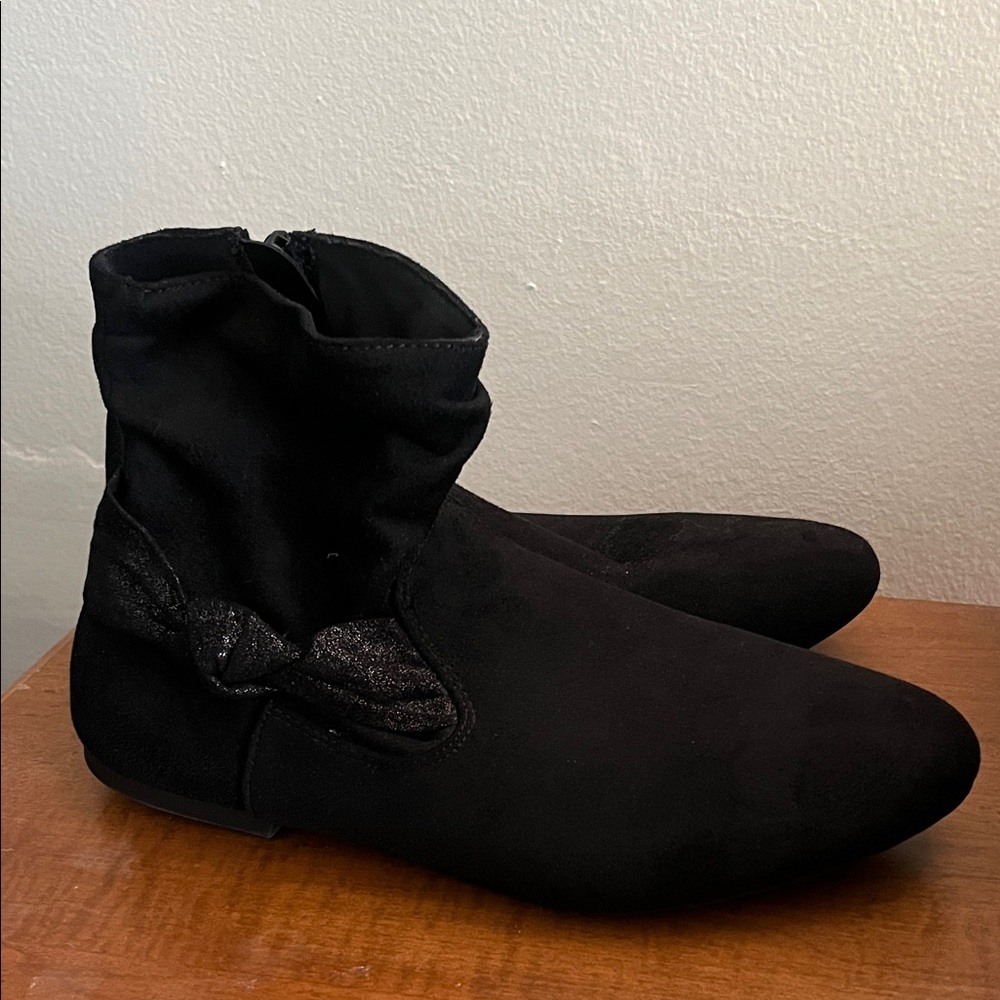 Girls Size 5 Black Boots